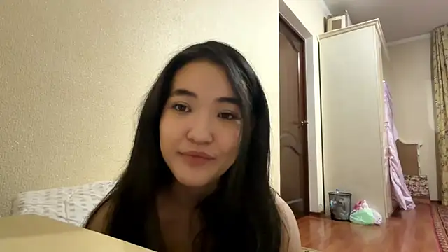 XXX chat uživo modela YolandaBalbuena