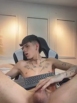 Chatroom XXX en direct de Tommy_valverde