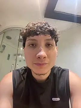Show modela GodHades na web-kameri