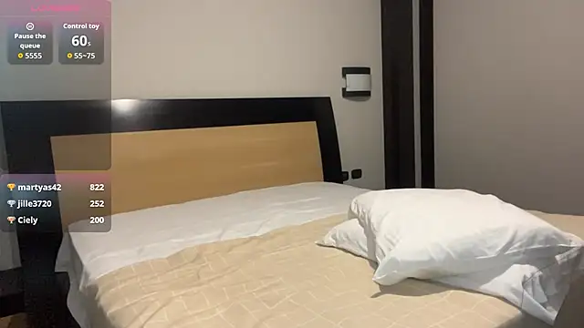 XXX chat uživo modela Rita_Sargoni
