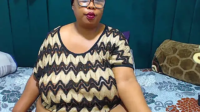 Czat XXX na żywo – BUSTYTUMIXX23