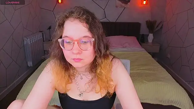 Aleks-casterrr's Live XXX Chat
