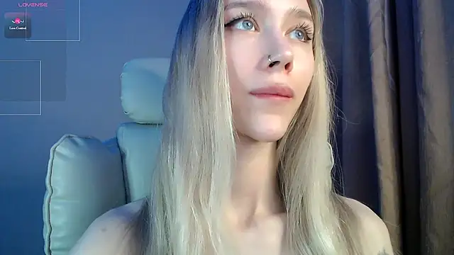 XXX chat uživo modela Des_ch
