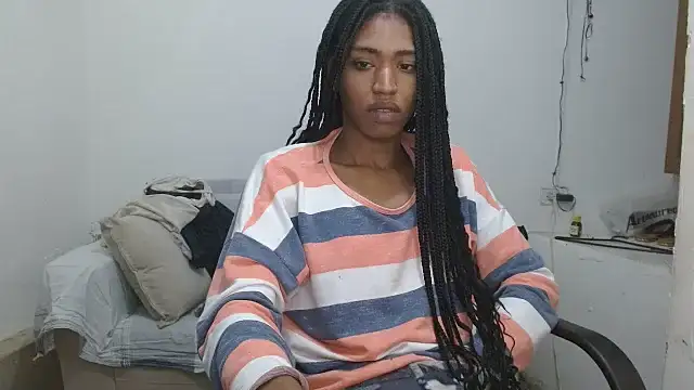 angelamarie1 Adlı Modelin Canlı XXX Sohbeti