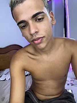 PrincesLeo's Live XXX Chat