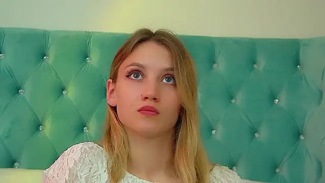 XXX chat uživo modela StacyEvances