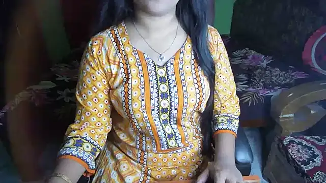 BengaliQueenStar Chat XXX in diretta