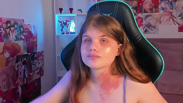ChloeHalses Adlı Modelin Canlı XXX Sohbeti