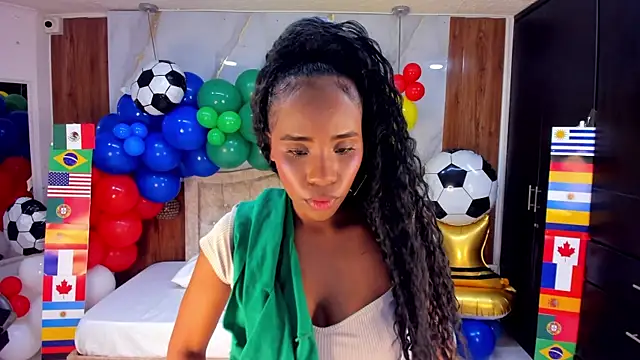 Chat +18 de lia_16 ao vivo
