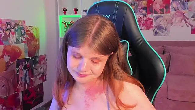 ChloeHalses' Live XXX Chat