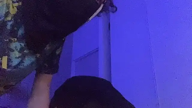 b1nnxxxx's Live XXX Chat