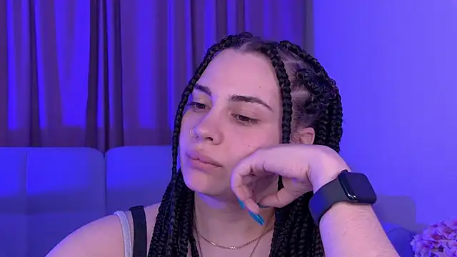 Chat +18 de AdrianaToress ao vivo