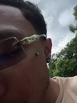 XXX chat uživo modela dantedesirexx