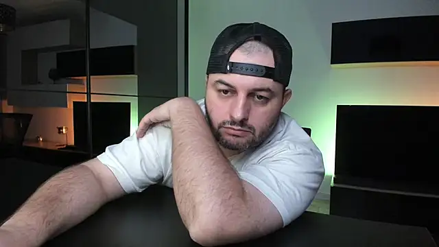 DravenPeak's Live XXX Chat