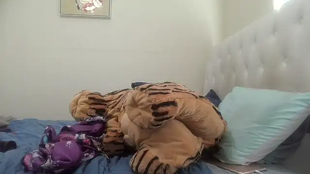 Chat +18 de Prettylondond ao vivo
