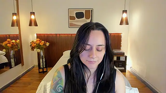 KatherineBond 现场XXX聊天