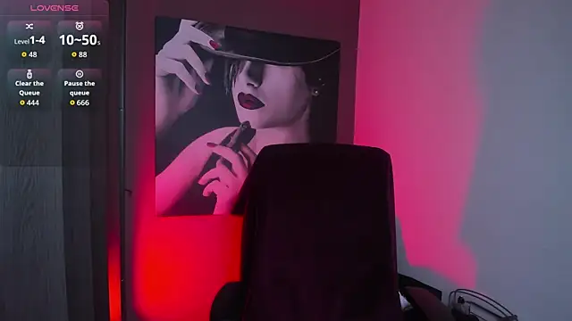 QueenOfHaze Chat XXX in diretta