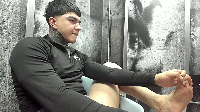 Gury_tattoo Chat XXX in diretta