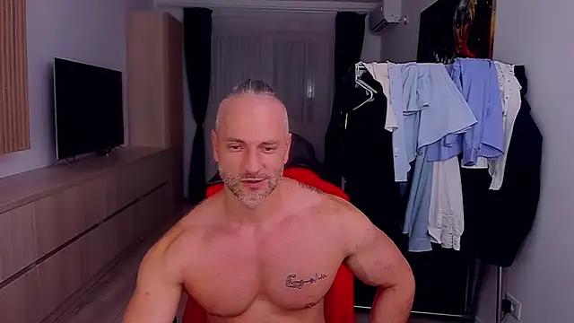 MarisMuscleのライブXXXチャット