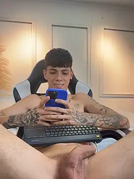 Czat XXX na żywo – Tommy_valverde