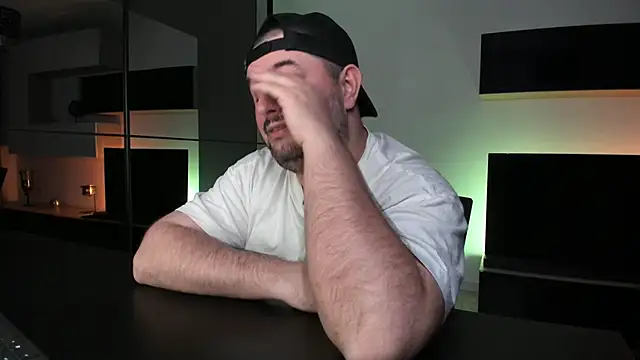 DravenPeak's Live XXX Chat