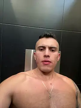 LucasJewely Chat XXX in diretta