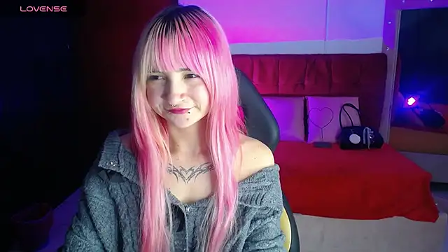 XXX chat uživo modela _Charlotte_Collins_
