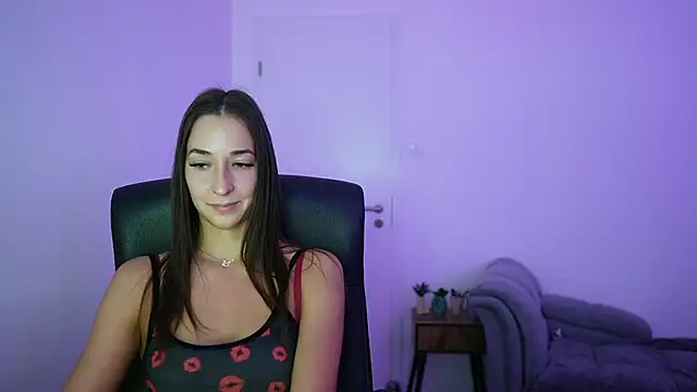 Crystalbrunette18 – Naživo XXX chat