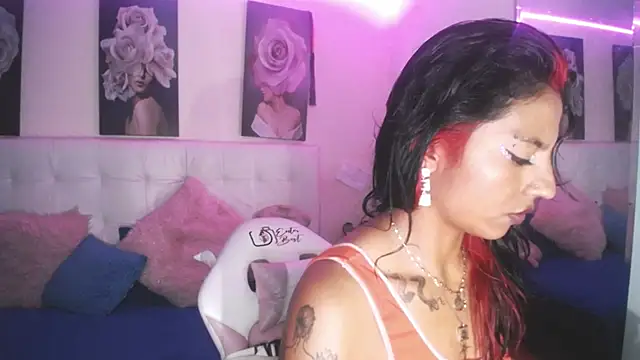 Chatroom XXX en direct de SamathaMay