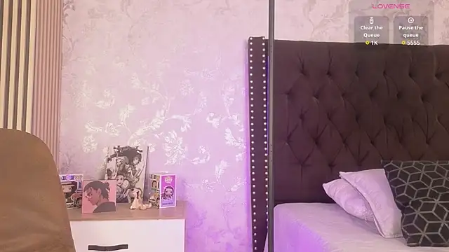 XXX chat uživo modela dahianae__