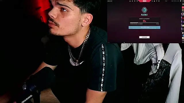 แชท XXX สดของ JordanShow