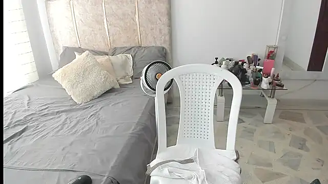 EnyelDaviesn Live XXX chat