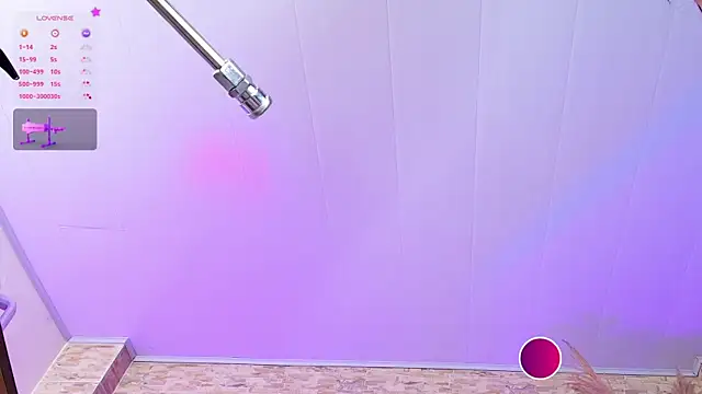 XXX chat uživo modela adara_le
