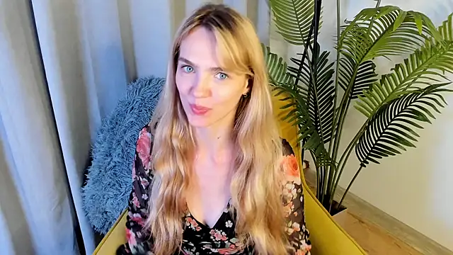 XXX chat uživo modela MarielRoloson