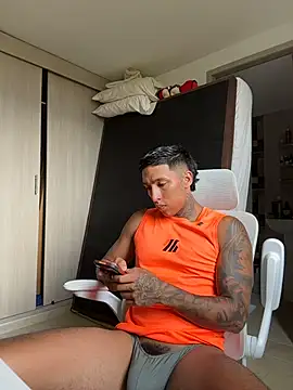 sendfer élő XXX-chatje