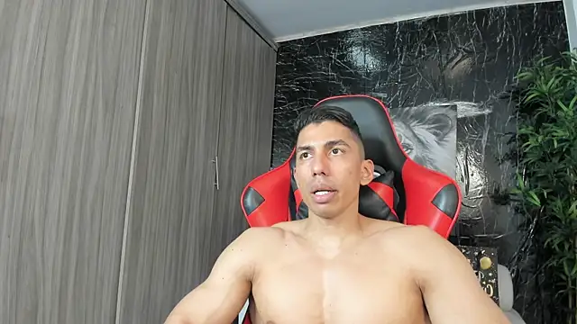 Czat XXX na żywo – Erik_castle