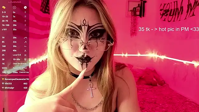 XXX chat uživo modela CucKuhta