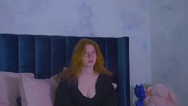 צ'אט XXX בשידור חי של LauraDennis
