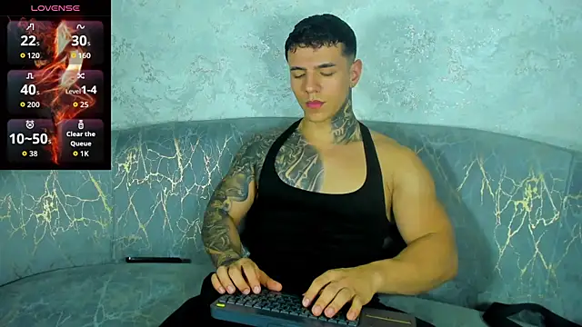 SalvatoreDmore's Live XXX Chat