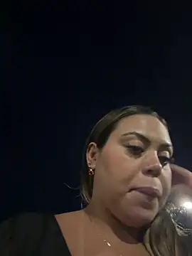 lariic's Live XXX Chat