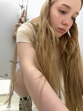 bambi_lu's Live XXX Chat