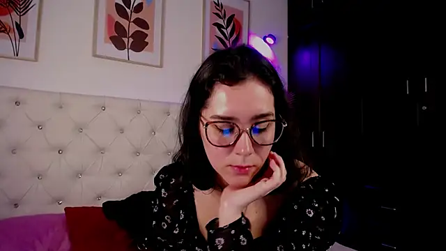 Chat +18 de Barbie_Goddess ao vivo