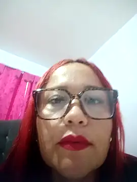 Chatroom XXX en direct de dorafoxyy