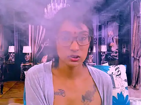 XXX chat uživo modela IndianRebel4u2Luv