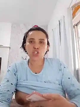 BIADELICIA1 即時 XXX 聊天