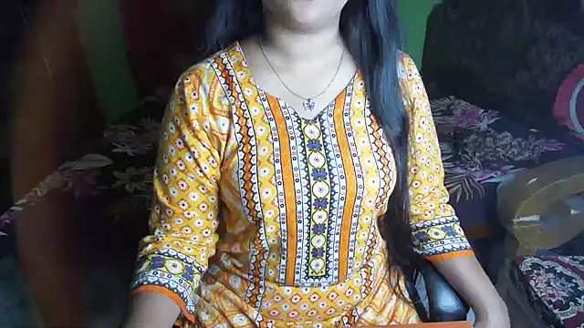 BengaliQueenStar's Live XXX Chat