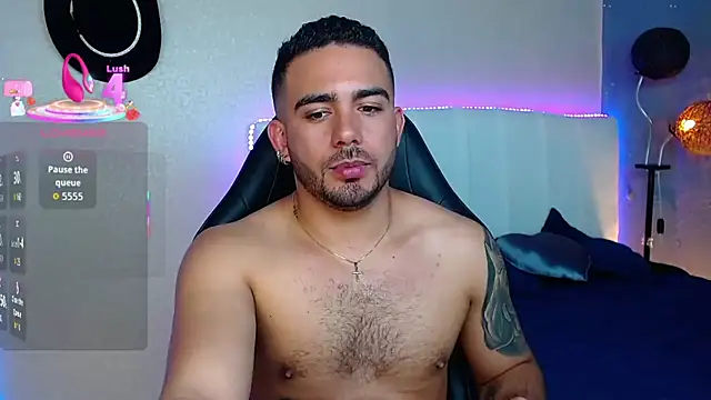 عرض كام adamhairy