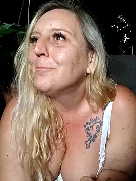 BecciDeluxe 라이브 XXX 채팅