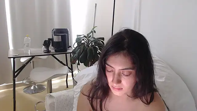 Živý XXX chat MIYESSI