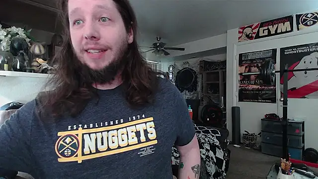 biggerisbetter12's Live XXX Chat